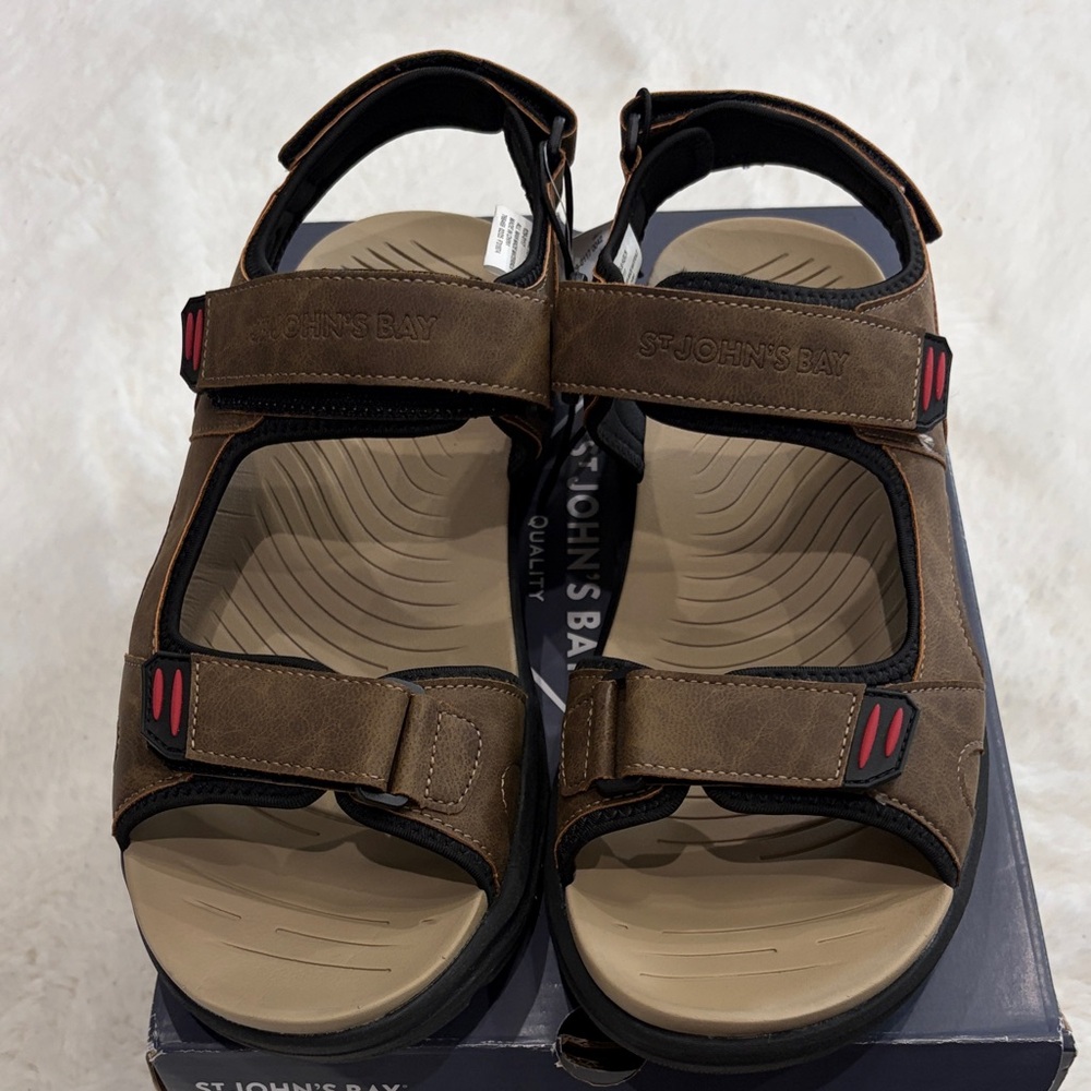 St. John's Bay Men's Tan and Black Sandals,Size 11-M - Picture 3 of 17